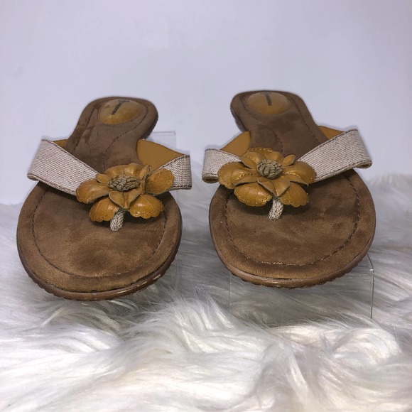 Copied - Giani Bernini Tan/Yellow Floral Sandals 9.5 - Picture 4 of 8